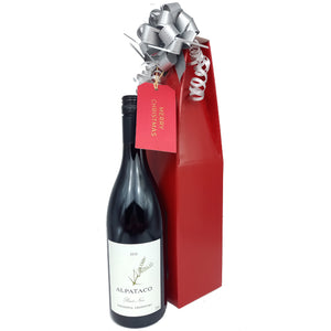 Alpataco, Pinot Noir, 2018 Christmas Wine Gift